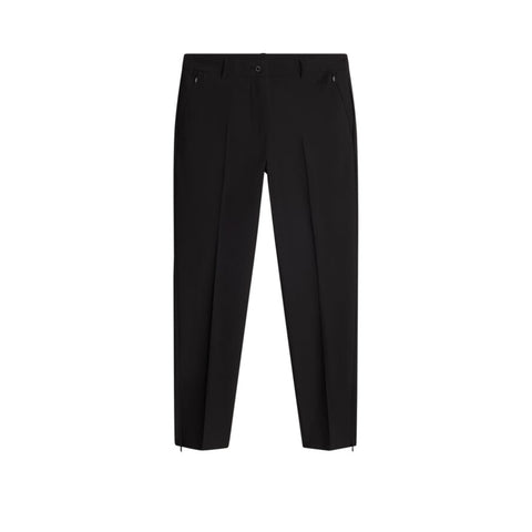 Pia Hose