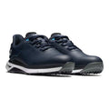 Dunkelblauer Golfschuh mit moderner Sohlengeometrie und sportlichem Design