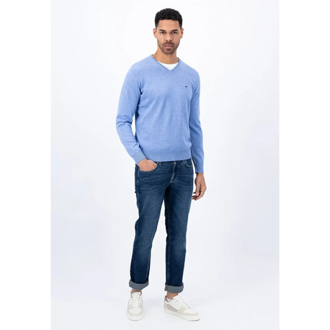 V-Neck Pullover