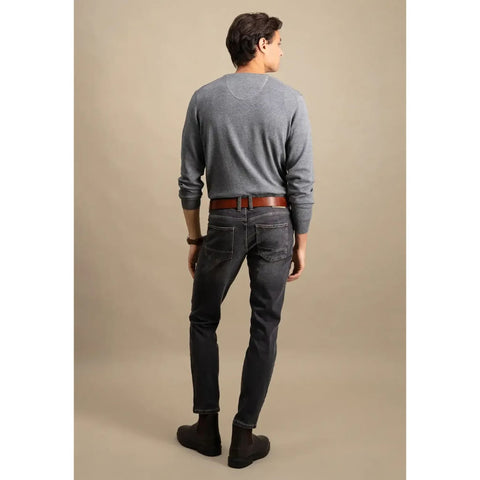 V-Neck Pullover