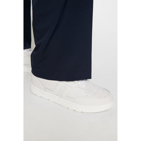 Ace Low-Top Golf Sneaker