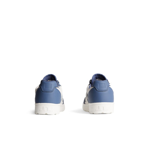 Ace Low-Top Golf Sneaker