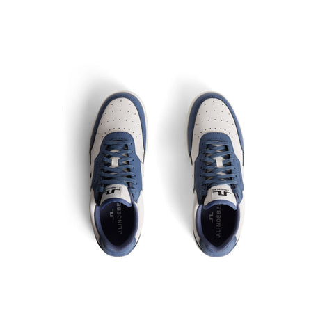 Ace Low-Top Golf Sneaker