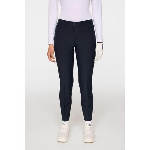 Pia Hose