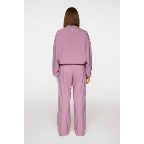 Minerva Hose