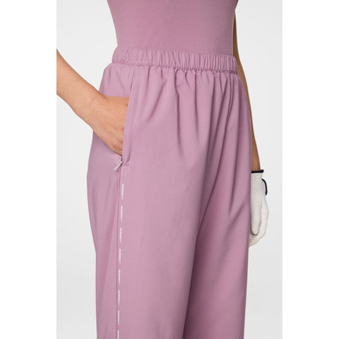 Minerva Hose